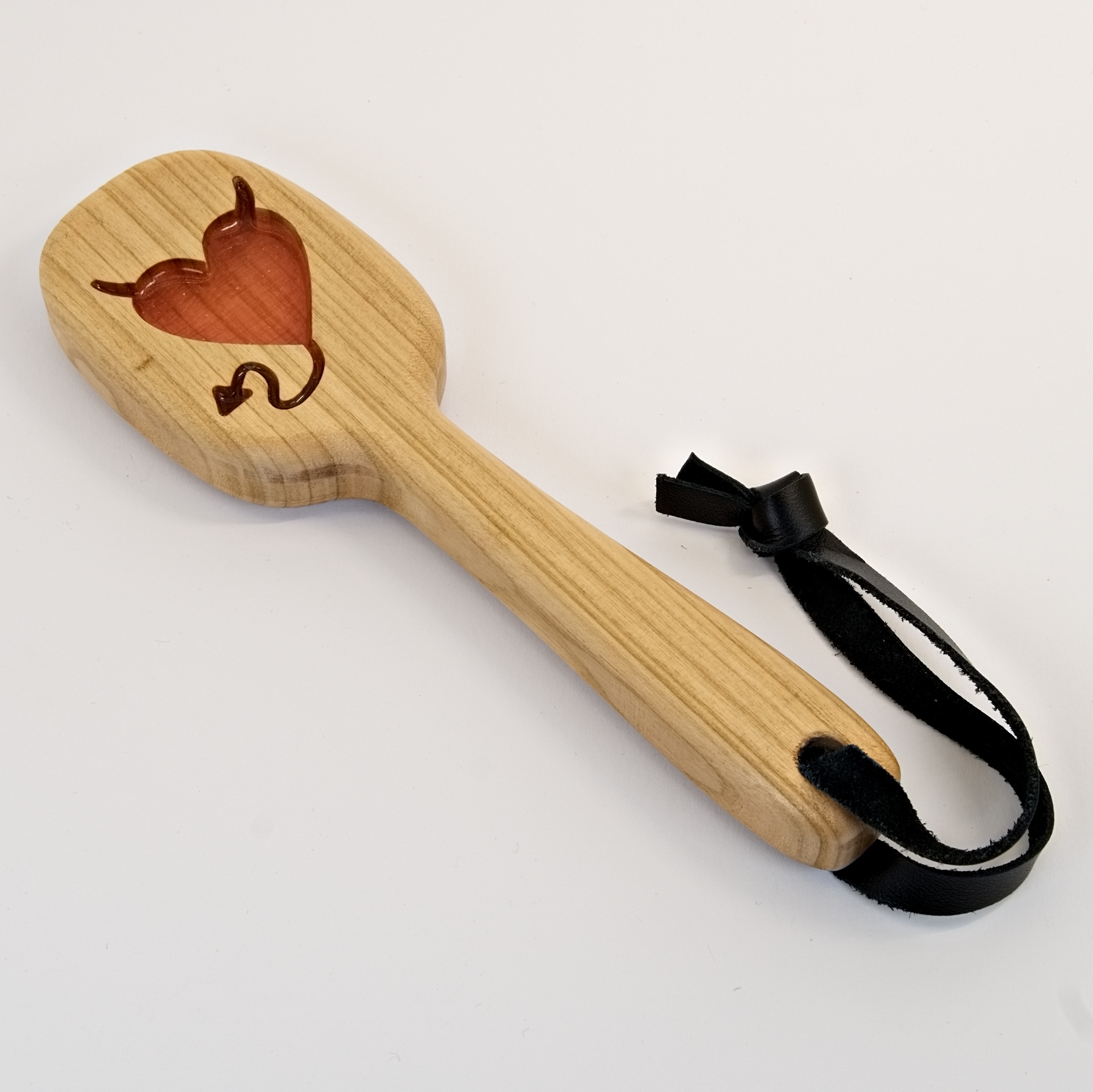 BDSM Paddle Holz klein – Teufelsherz Paddle
